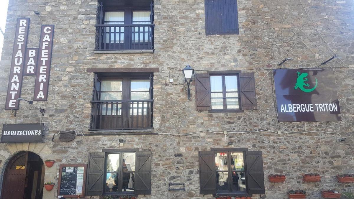 Albergue Triton - Villanúa Exteriör bild