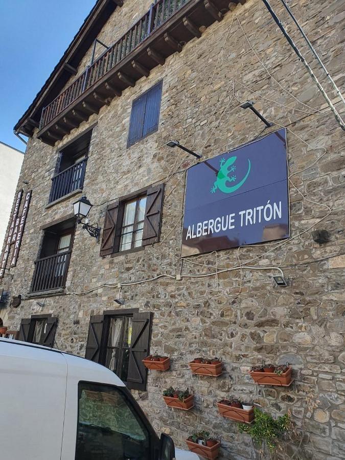 Albergue Triton - Villanúa Exteriör bild