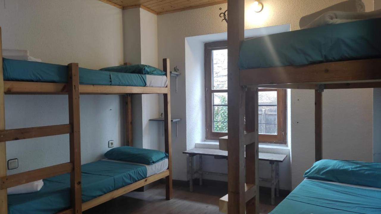 Albergue Triton - Villanúa Exteriör bild